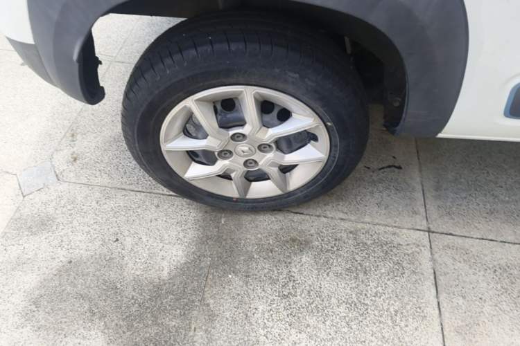 Used Renault E-Nuo 2019 e-Smart Model Right Rear Wheel Hub