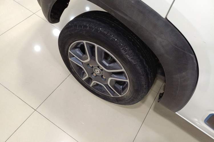 Used Renault E-Nuo 2019 e-Intelligent Model Right Rear Wheel Hub