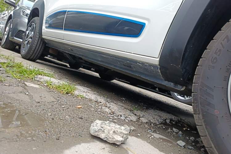 Used Renault E-Nuo 2019 e-Intelligent Model Right Side Sill