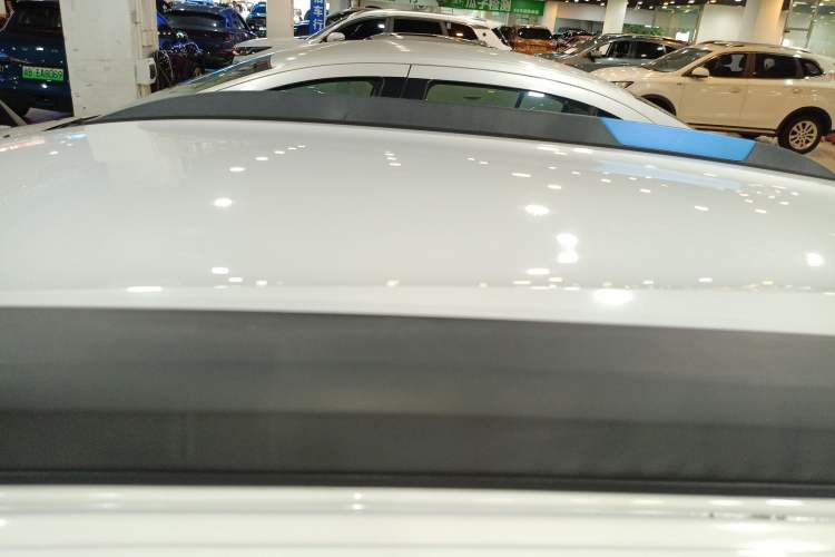 Used Renault E-Nuo 2019 e-Intelligent Model Roof