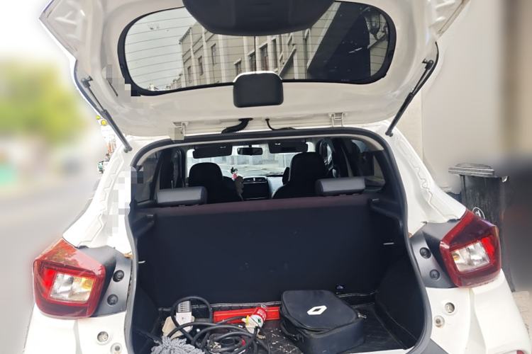 Used Renault E-Nuo 2019 e-Intelligent Model Trunk