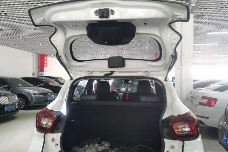 Used Renault E-Nuo 2019 e-Smart Model Trunk