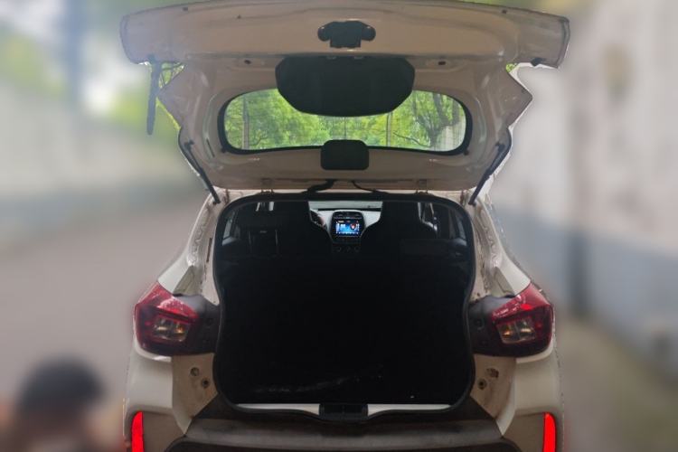 Used Renault E-Nuo 2019 e-Intelligent Model Trunk