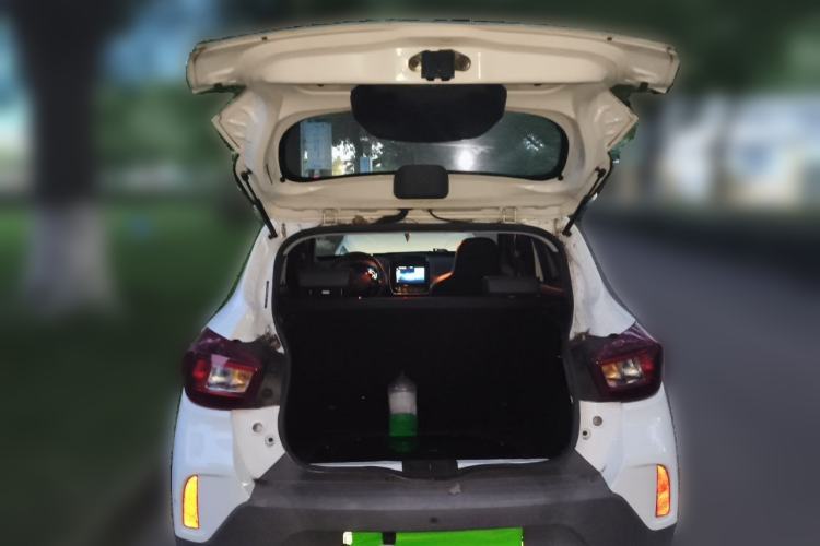 Used Renault E-Nuo 2019 e-Intelligent Model Trunk