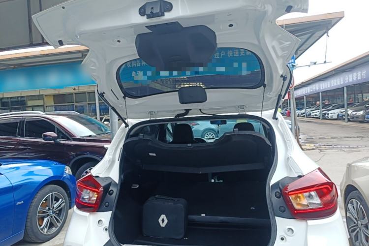 Used Renault E-Nuo 2019 e-Intelligent Model Trunk