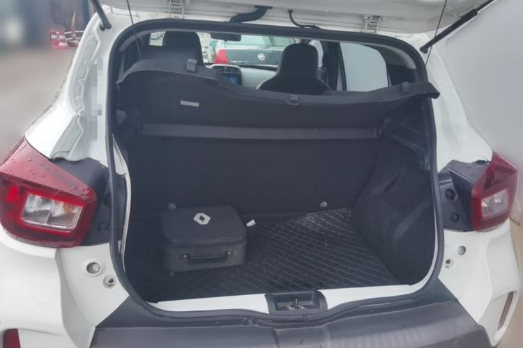 Used Renault E-Nuo 2019 e-Intelligent Model Trunk