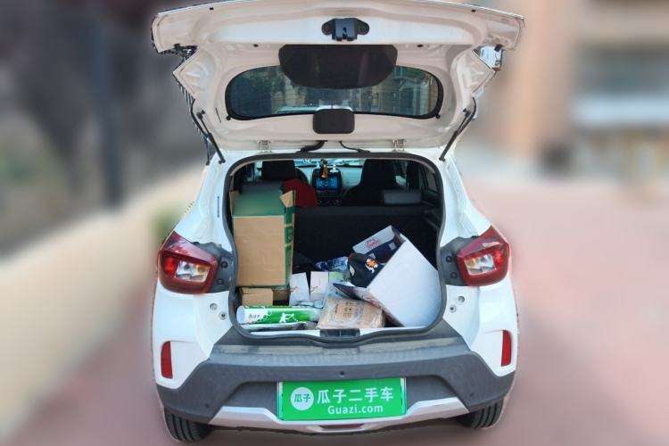 Used Renault E-Nuo 2019 e-Intelligent Model Trunk