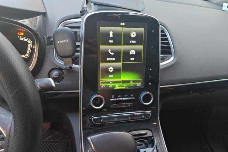 Used Renault Espace Classic 2018 TCe 300 Prestige Edition Audio And AC Panel