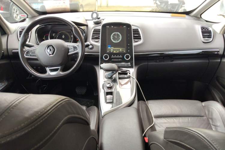 Used Renault Espace Classic 2018 TCe 300 Prestige Edition Center Console