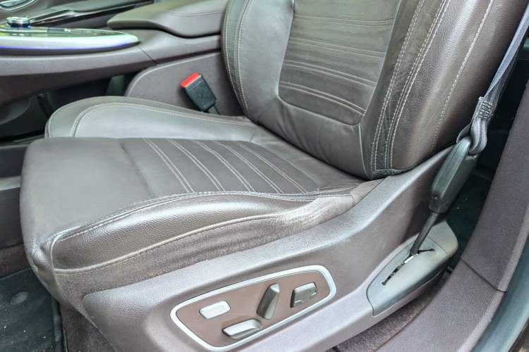 Used Renault Espace Classic 2018 TCe 300 Prestige Edition Left Front Seat