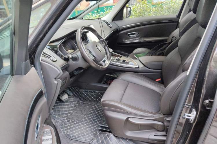Used Renault Espace Classic 2018 TCe 300 Comfort Edition Left Front Seat