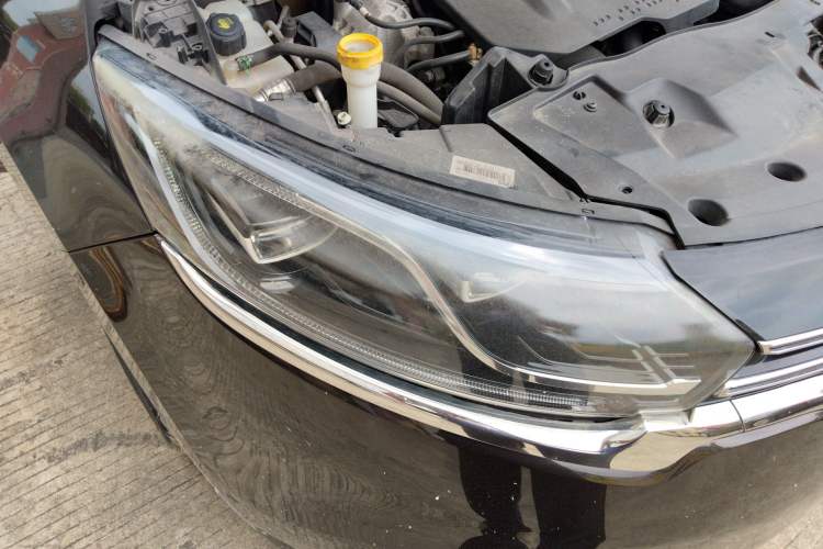 Used Renault Espace Classic 2018 TCe 300 Prestige Edition Right Front Headlight