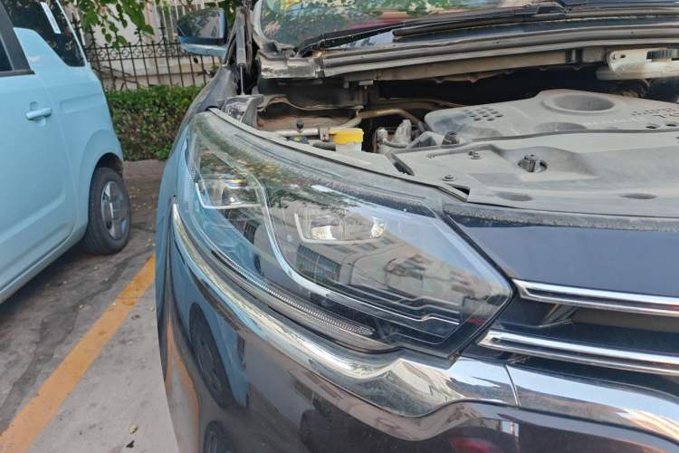 Used Renault Espace Classic 2018 TCe 300 Prestige Edition Right Front Headlight