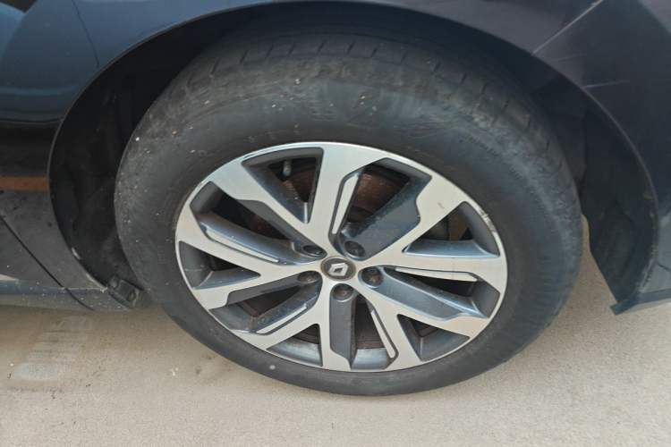 Used Renault Espace Classic 2018 TCe 300 Prestige Edition Right Front Wheel Hub