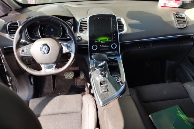 Used Renault Espace Classic 2018 TCe 300 Comfort Edition Center Console