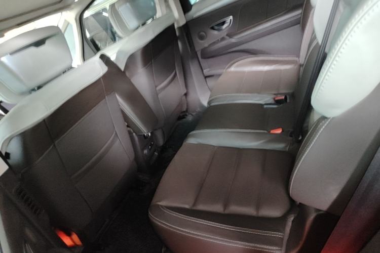Used Renault Espace Classic 2018 TCe 300 Yason Paris Edition Left Rear Seat