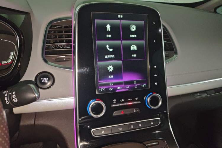 Used Renault Espace Classic 2018 TCe 300 Yason Paris Edition Audio And AC Panel
