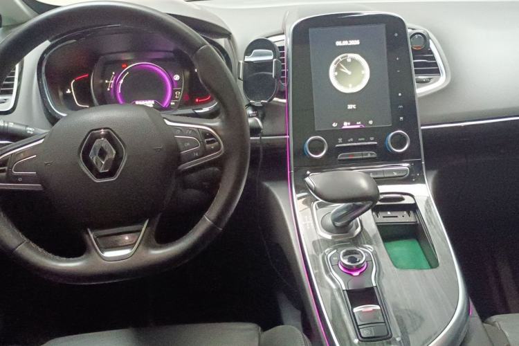 Used Renault Espace Classic 2018 TCe 300 Prestige Edition Center Console