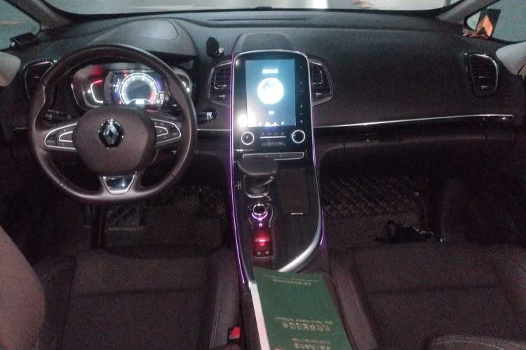 Used Renault Espace Classic 2018 TCe 300 Comfort Edition Center Console
