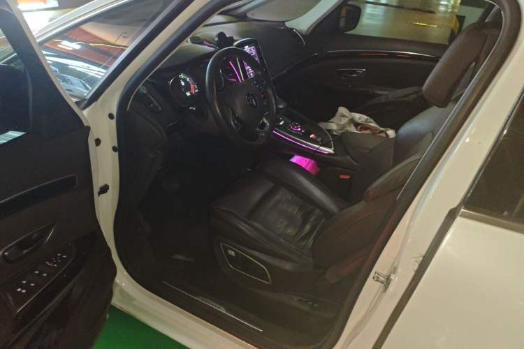 Used Renault Espace Classic 2018 TCe 300 Prestige Edition Driver Seat