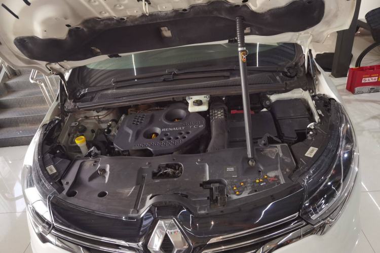 Used Renault Espace Classic 2018 TCe 300 Comfort Edition Engine Bay