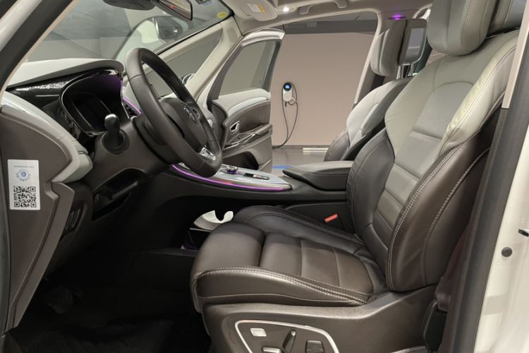 Used Renault Espace Classic 2018 TCe 300 Yason Paris Edition Interior 3