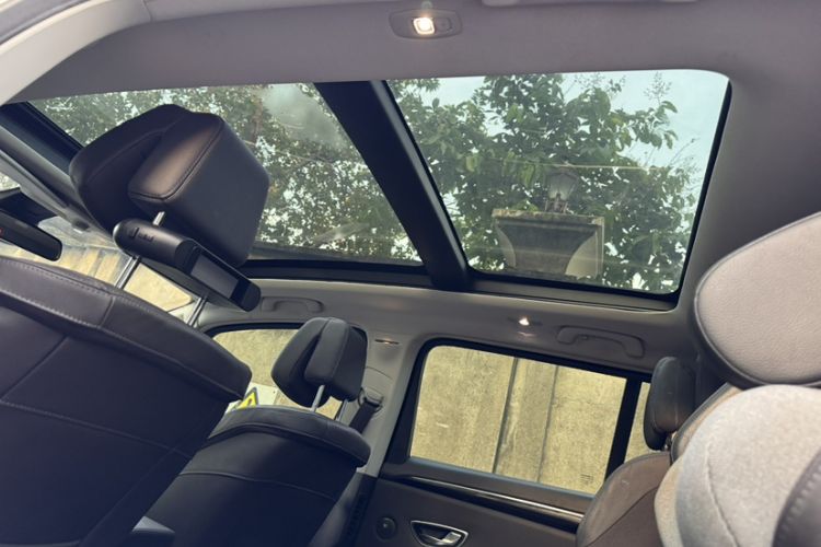 Used Renault Espace Classic 2018 TCe 300 Prestige Edition Interior 4