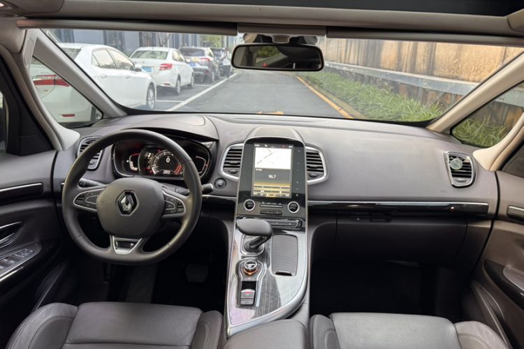 Used Renault Espace Classic 2018 TCe 300 Prestige Edition Interior 5