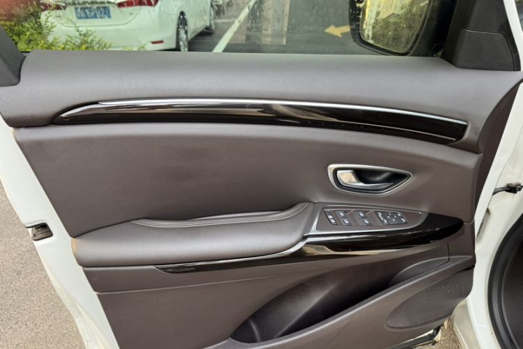 Used Renault Espace Classic 2018 TCe 300 Prestige Edition Interior 6