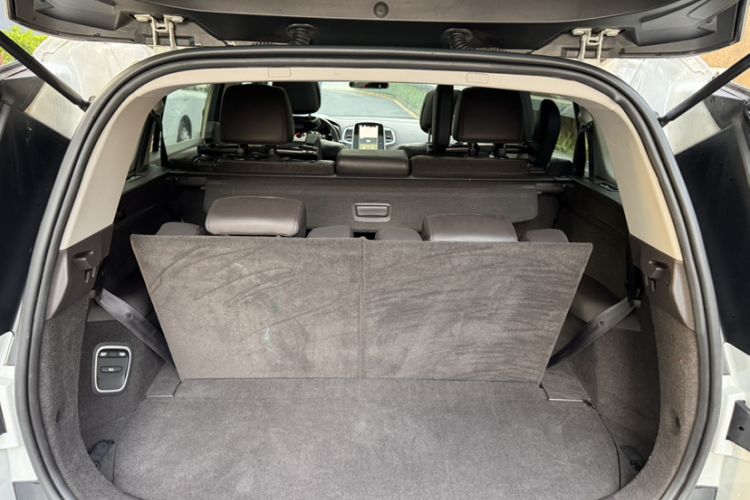 Used Renault Espace Classic 2018 TCe 300 Prestige Edition Interior 8