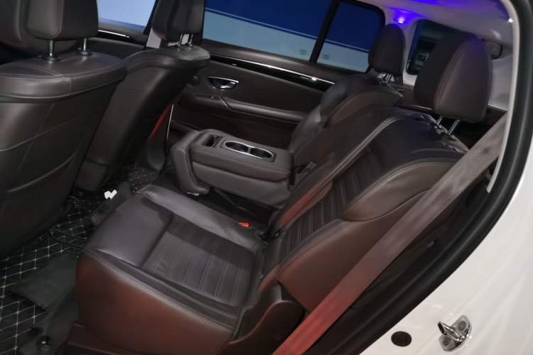Used Renault Espace Classic 2018 TCe 300 Prestige Edition Left Rear Seat