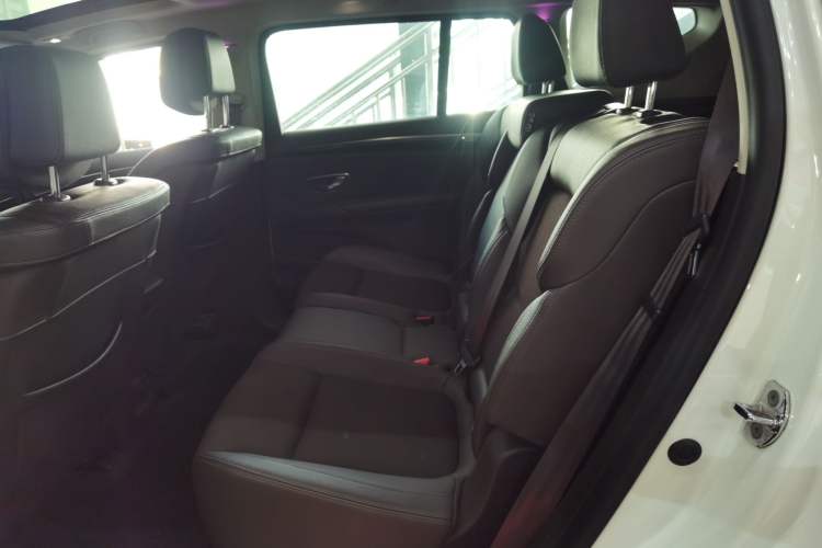 Used Renault Espace Classic 2018 TCe 300 Comfort Edition Left Rear Seat