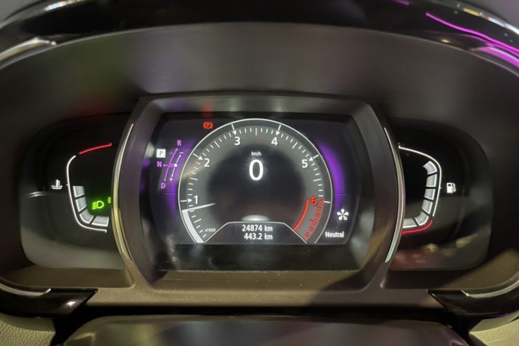 Used Renault Espace Classic 2018 TCe 300 Yason Paris Edition Odometer Close Up