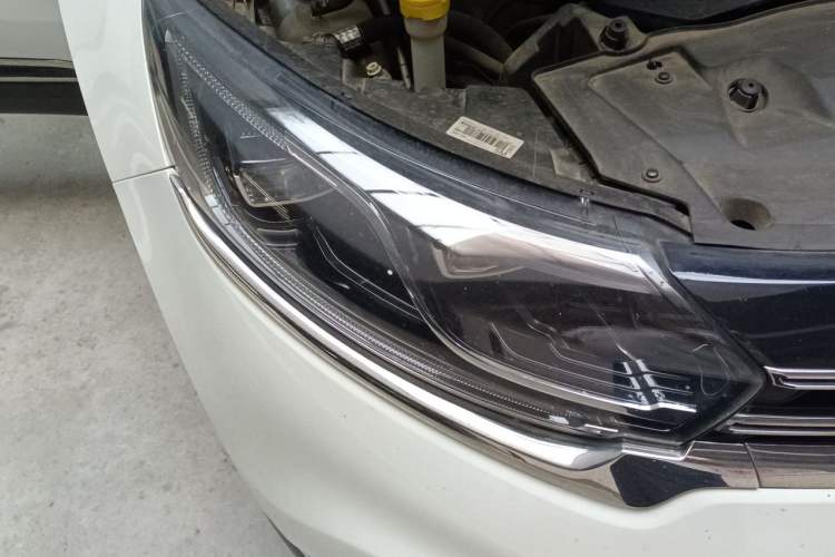 Used Renault Espace Classic 2018 TCe 300 Prestige Edition Right Front Headlight