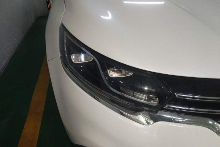 Used Renault Espace Classic 2018 TCe 300 Comfort Edition Right Front Headlight
