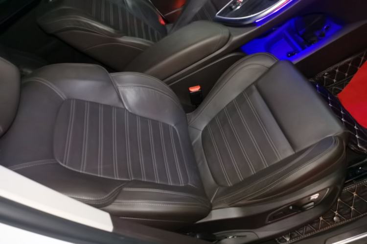 Used Renault Espace Classic 2018 TCe 300 Prestige Edition Right Front Seat