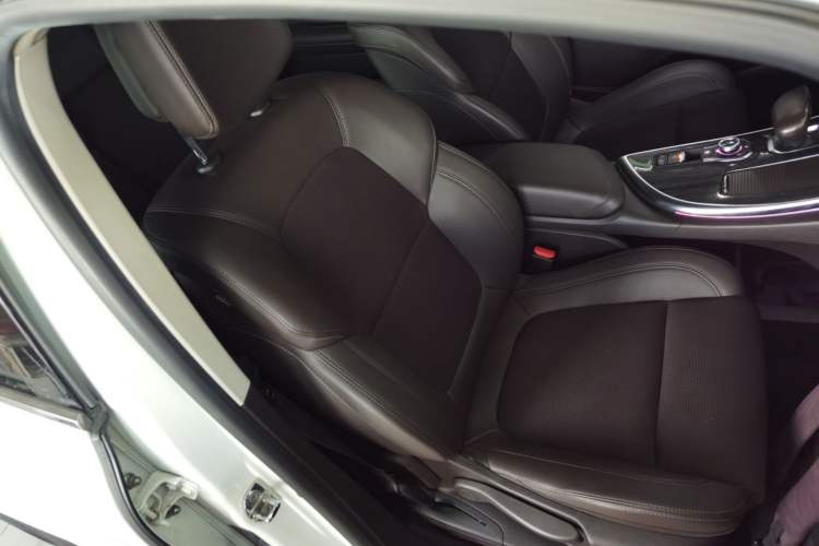 Used Renault Espace Classic 2018 TCe 300 Comfort Edition Right Front Seat