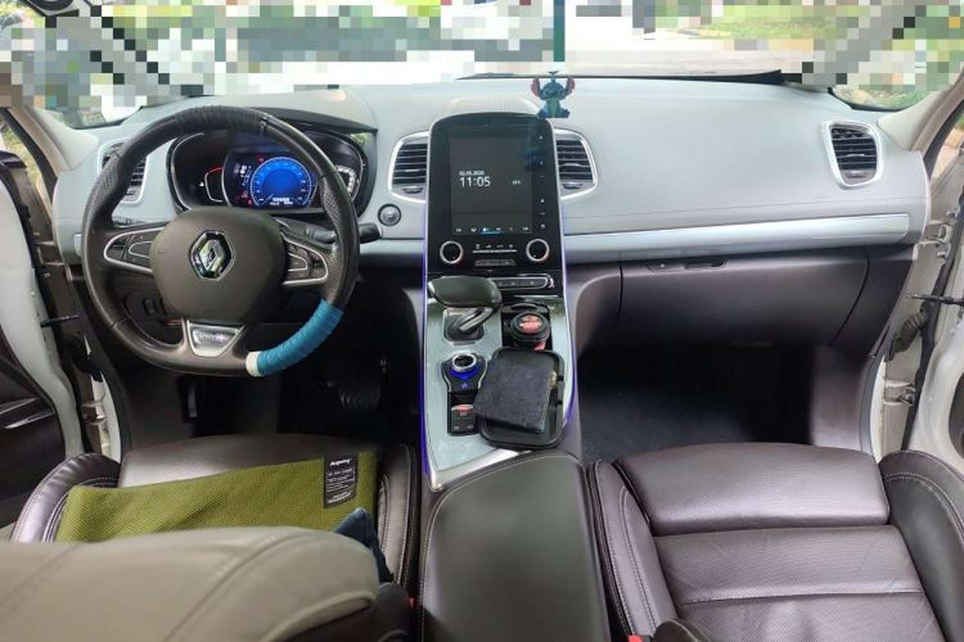 Used Renault Espace Classic 2018 TCe 300 Yason Paris Edition Center Console