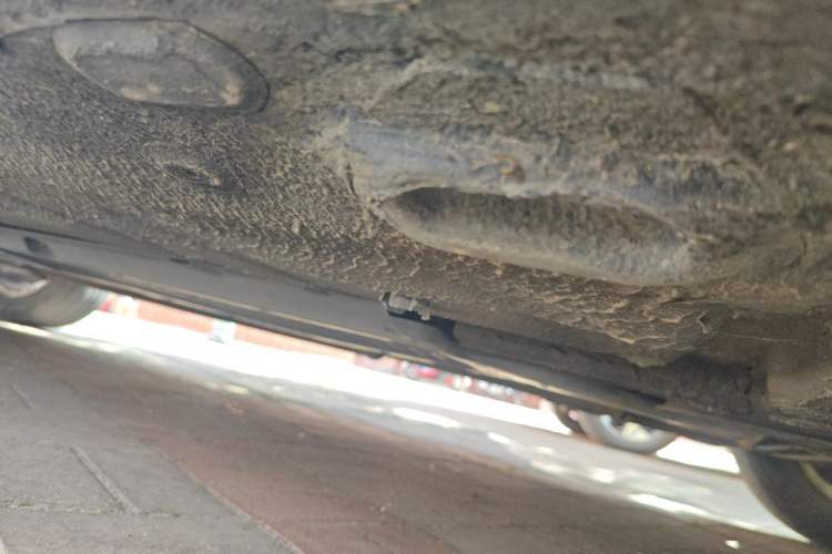 Used Renault Fluence 2011 2.0L Fashion Edition Chassis Front Right