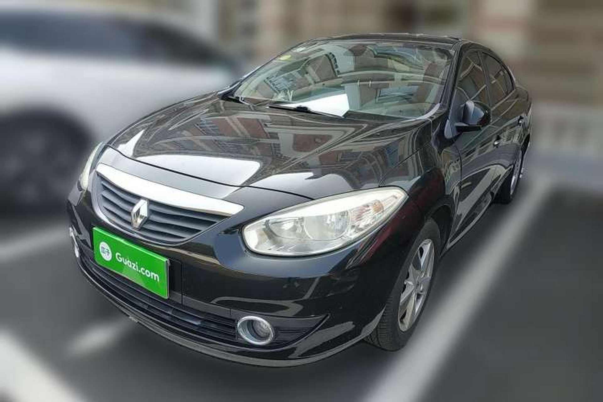 Used Renault Fluence 2011 2.0L Fashion Edition Front Left 45 Deg