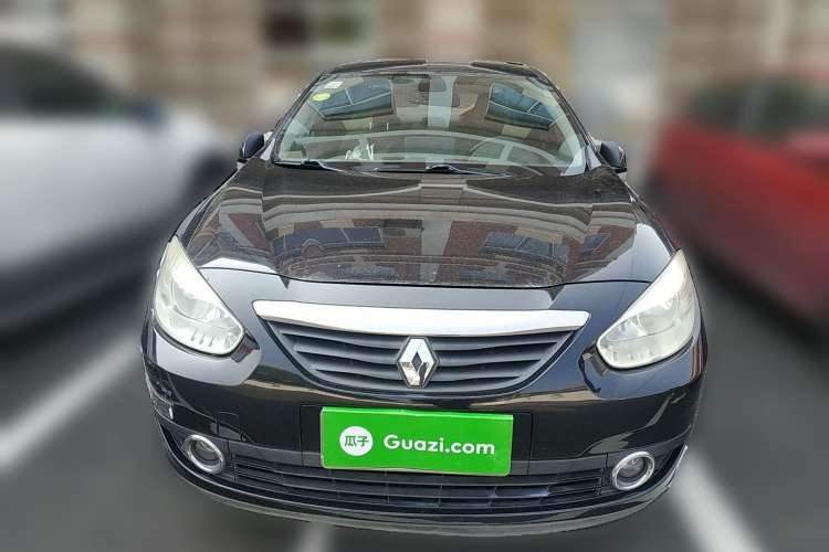 Used Renault Fluence 2011 2.0L Fashion Edition Front