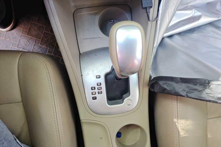 Used Renault Fluence 2011 2.0L Fashion Edition Gear Lever