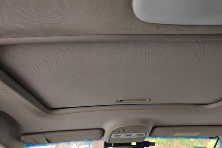 Used Renault Fluence 2011 2.0L Fashion Edition Headliner