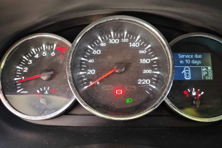 Used Renault Fluence 2011 2.0L Fashion Edition Instrument Cluster