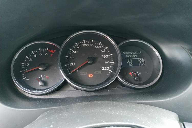 Used Renault Fluence 2011 2.0L Fashion Edition Instrument Cluster