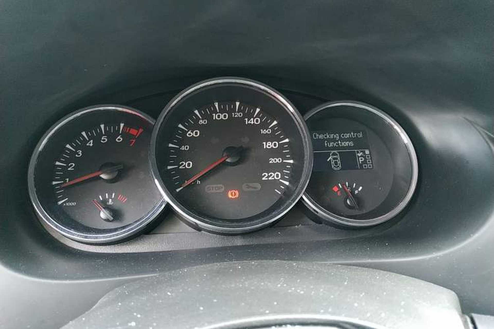 Used Renault Fluence 2011 2.0L Fashion Edition Instrument Cluster