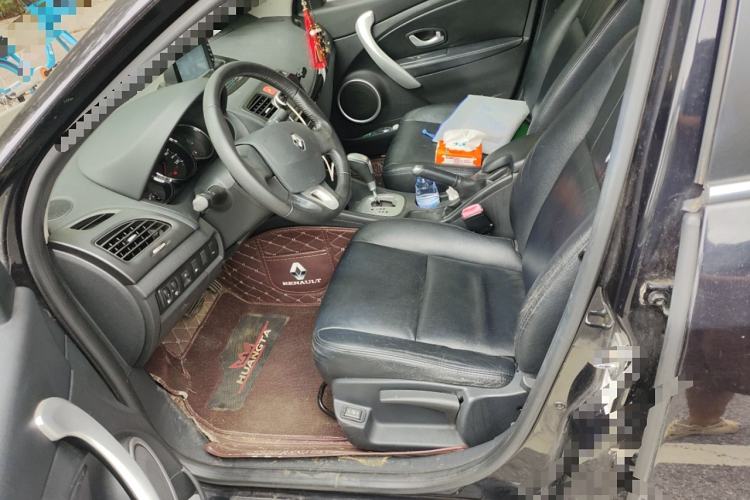 Used Renault Fluence 2011 2.0L Standard Edition Left Front Seat