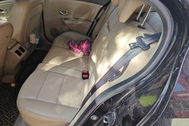 Used Renault Fluence 2011 2.0L Fashion Edition Left Rear Seat