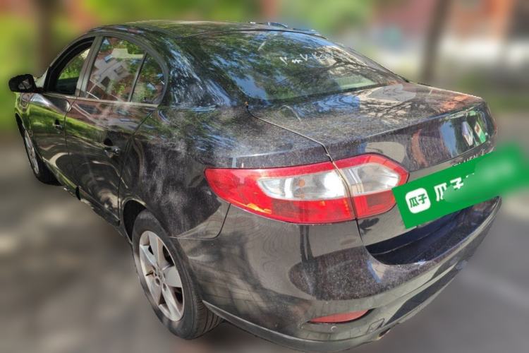 Used Renault Fluence 2011 2.0L Fashion Edition Rear Left 45 Deg