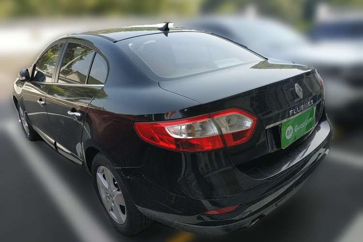 Used Renault Fluence 2011 2.0L Fashion Edition Rear Left 45 Deg